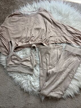 l*space Neutral Taupe Knit 3-Piece Lounge Set